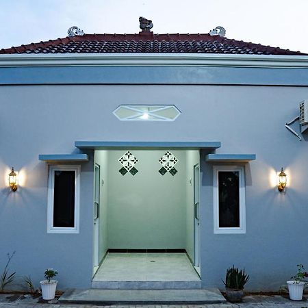 Sitiinggil Guest House Syariah Tegal  Esterno foto