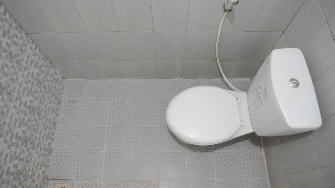 Sitiinggil Guest House Syariah Tegal  Esterno foto