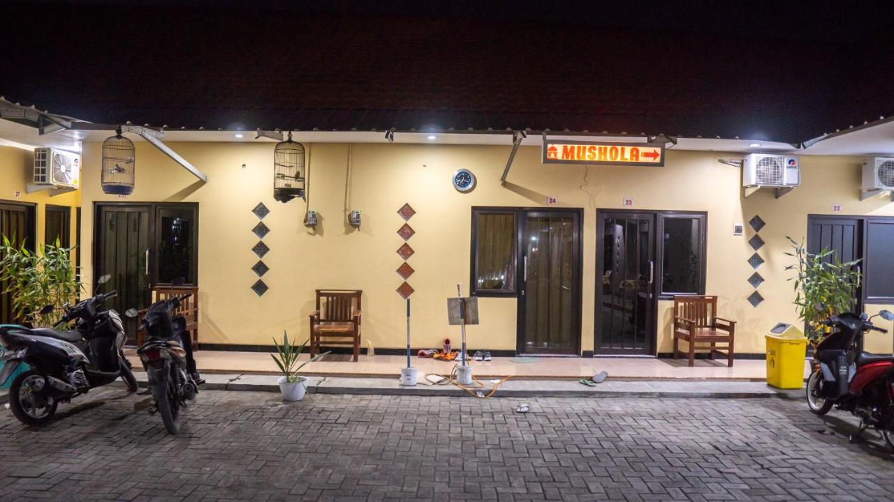 Sitiinggil Guest House Syariah Tegal  Esterno foto